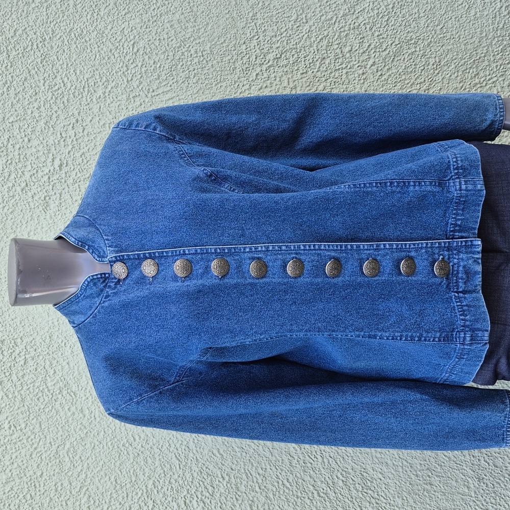 Stonebridge (Hong Kong) Ladies Collarless Denim Jacket W/Silver Button Accents